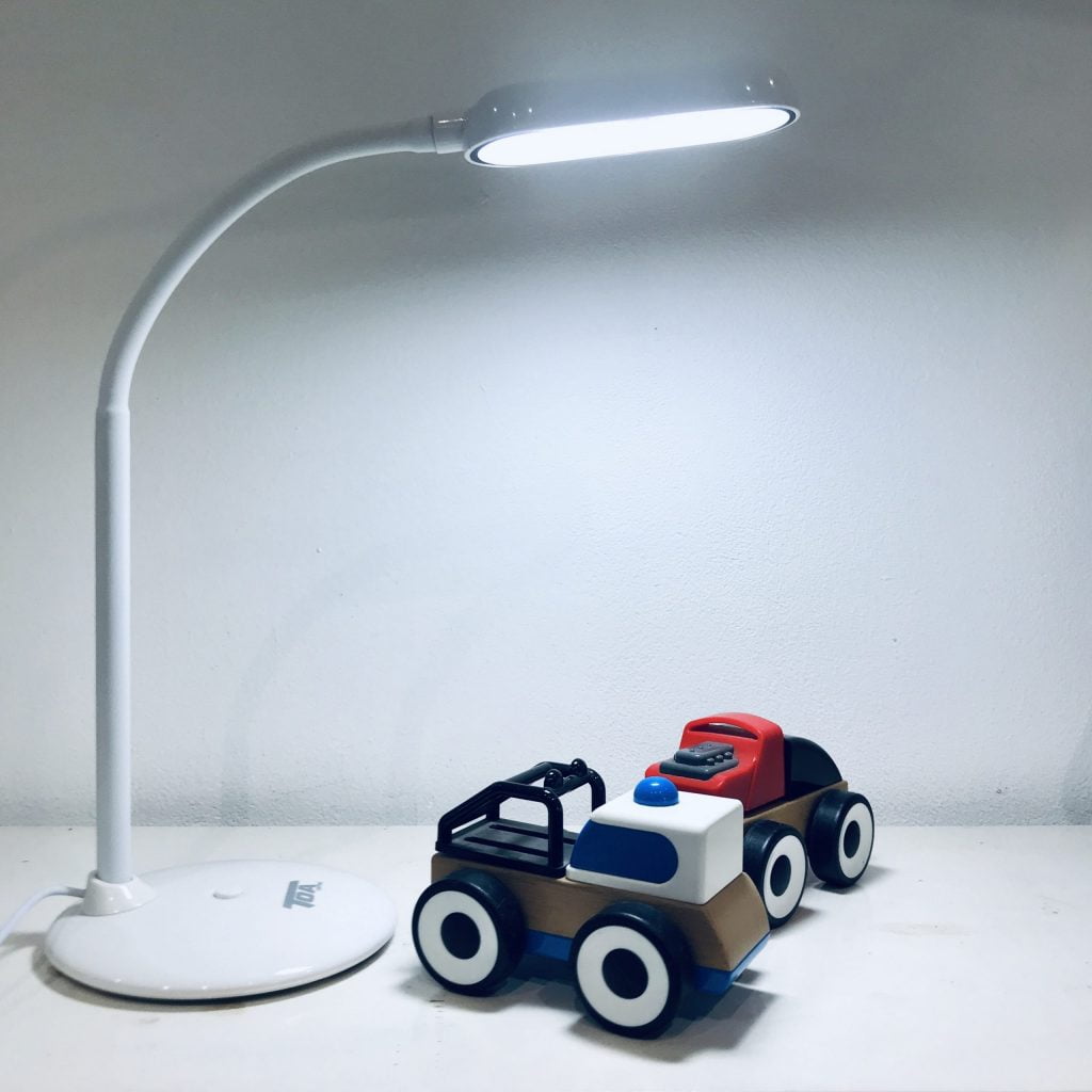 Bóng đèn Led có nóng không, có nên chạm vào bóng Led không 3 Bóng đèn LED có sinh ra nhiệt ở mức thấp