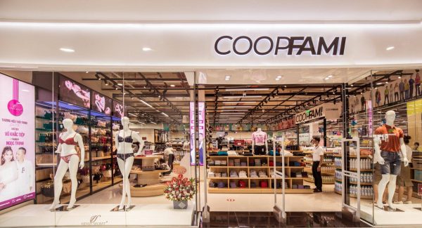 Kosoom LED hân hạnh đồng hành cùng thương hiệu Coop Fami 6